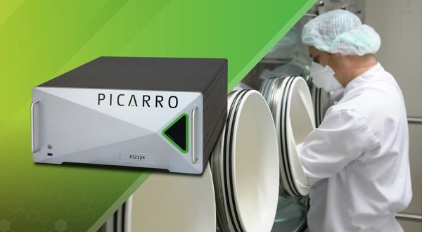 PI2124 VHP Analyzer and Pharmaceutical Manufacturing Isolator